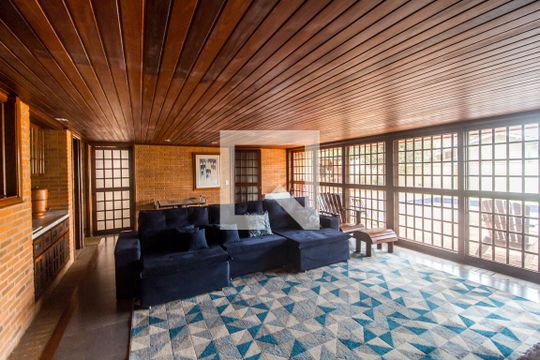 Sala de TV de casa à venda com 4 quartos, 480m² em Alphaville, Santana de Parnaíba