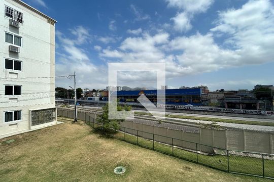 Vista da Sala de apartamento para alugar com 2 quartos, 42m² em Madureira, Rio de Janeiro