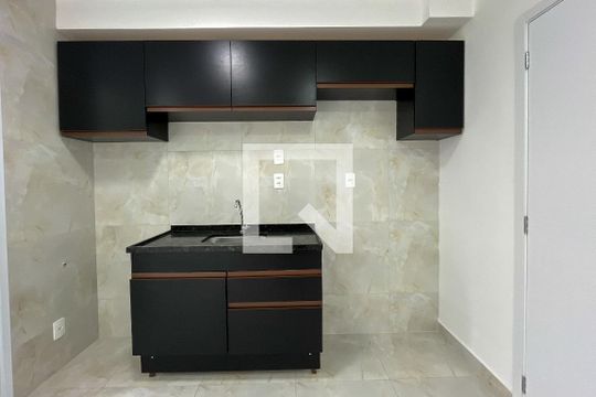 Cozinha de apartamento para alugar com 2 quartos, 38m² em Vila Amélia, São Paulo