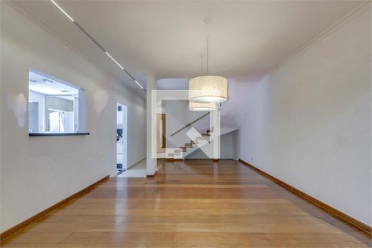 Casa à venda com 4 quartos, 387m² em Santo Amaro, São Paulo