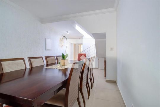 Casa de Condomínio à venda com 4 quartos, 329m² em Granja Julieta, São Paulo