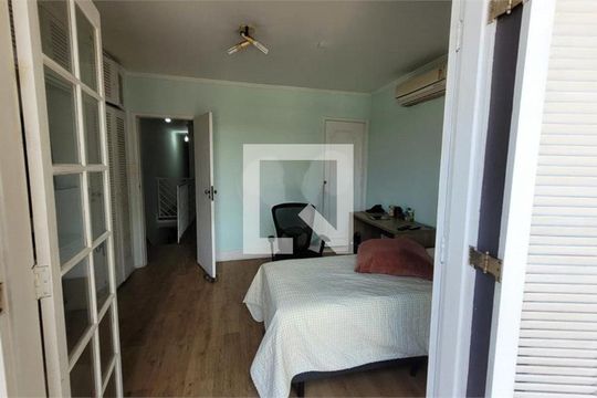 Casa de Condomínio à venda com 3 quartos, 122m² em Vila Campo Grande, São Paulo
