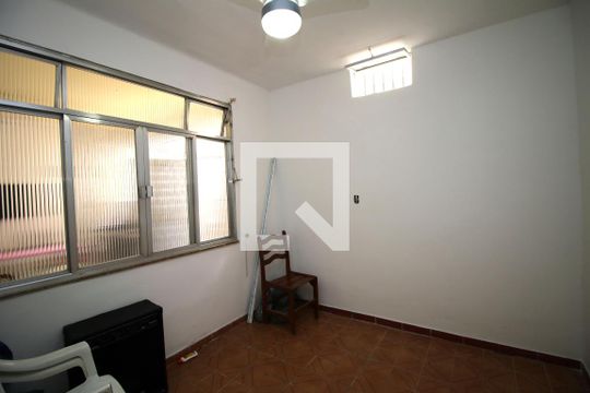 Quarto de casa para alugar com 1 quarto, 60m² em Irajá, Rio de Janeiro
