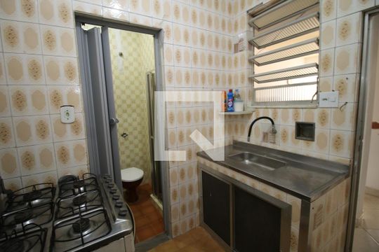 Cozinha de casa para alugar com 1 quarto, 60m² em Irajá, Rio de Janeiro
