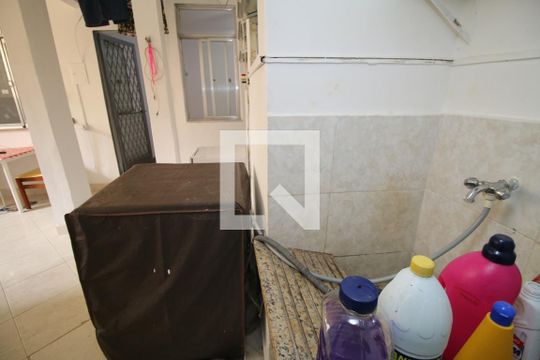 Área de Serviço de casa para alugar com 1 quarto, 60m² em Irajá, Rio de Janeiro