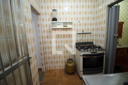 Cozinha de casa para alugar com 1 quarto, 60m² em Irajá, Rio de Janeiro