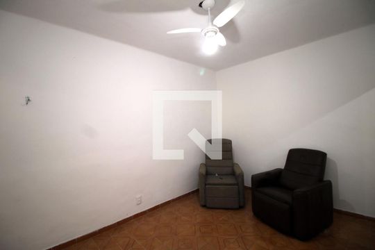 Sala de casa para alugar com 1 quarto, 60m² em Irajá, Rio de Janeiro