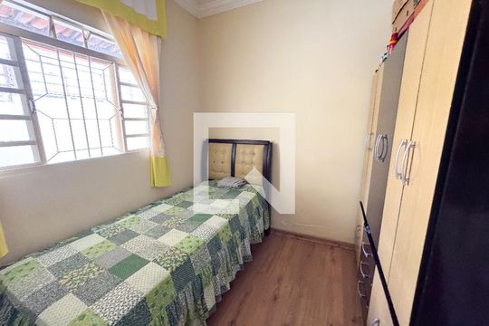Quarto de casa à venda com 2 quartos, 280m² em Fonte Grande, Contagem