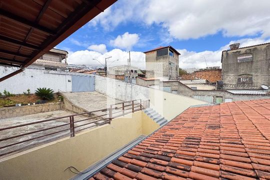 Vista de casa à venda com 2 quartos, 280m² em Fonte Grande, Contagem