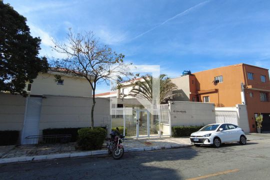 Fachada de casa de condomínio à venda com 3 quartos, 96m² em Vila Guarani (zona Sul), São Paulo