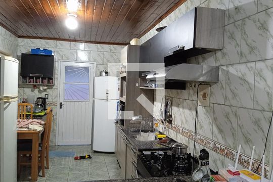 Cozinha de casa à venda com 3 quartos, 130m² em Rio Branco, Canoas