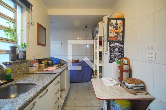 Cozinha de apartamento à venda com 2 quartos, 101m² em Centro, Novo Hamburgo