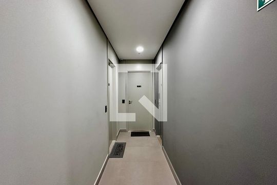Hall Apartamento de kitnet/studio à venda com 1 quarto, 30m² em Campo Belo, São Paulo