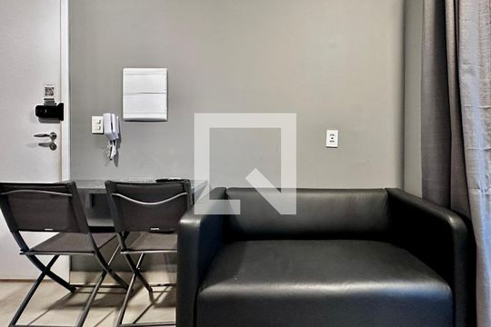Sala de kitnet/studio à venda com 1 quarto, 30m² em Campo Belo, São Paulo