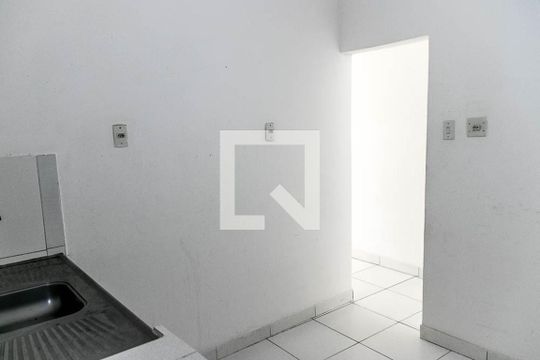 Cozinha de casa para alugar com 3 quartos, 65m² em Tancredo Neves, Salvador