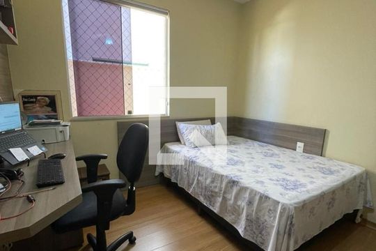 Quarto 1 de casa à venda com 3 quartos, 240m² em Cabral, Contagem