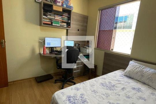 Quarto 1 de casa à venda com 3 quartos, 240m² em Cabral, Contagem
