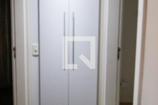 Corredor de apartamento para alugar com 1 quarto, 111m² em Jardim Leonor, São Paulo