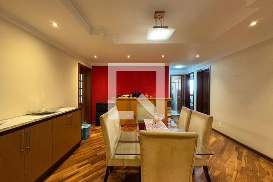 Sala de apartamento à venda com 3 quartos, 106m² em Vila Gilda, Santo André
