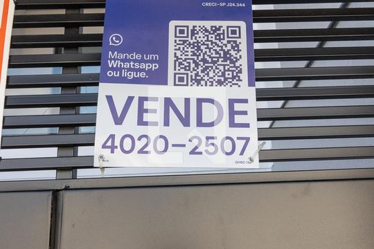 Plaquinha de casa à venda com 3 quartos, 200m² em Vila Lais, São Paulo
