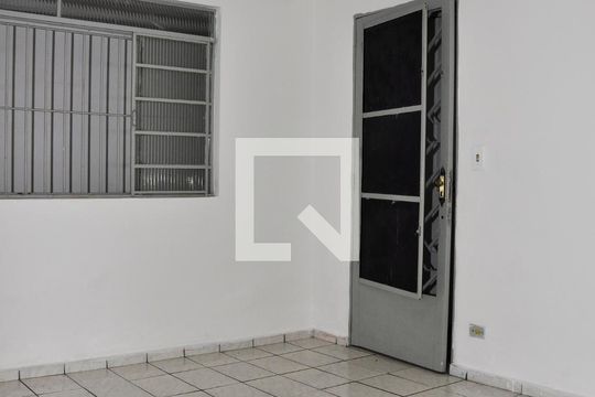 Sala de casa de condomínio para alugar com 2 quartos, 70m² em Parque Itaberaba, São Paulo