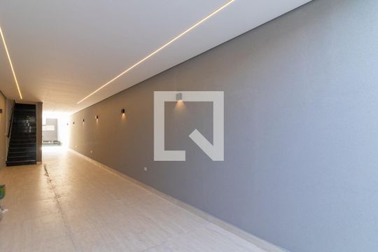 Garagem de casa à venda com 3 quartos, 200m² em Vila Lais, São Paulo