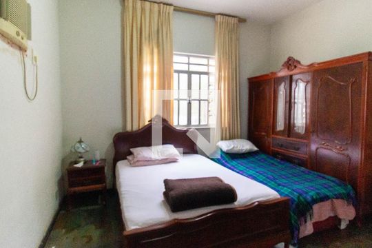 Quarto 1 de casa à venda com 3 quartos, 300m² em Fonseca, Niterói