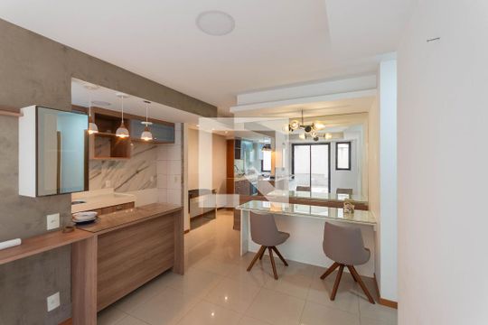 Sala de apartamento à venda com 3 quartos, 92m² em Praça da Bandeira, Rio de Janeiro