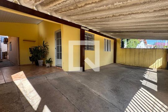 Garagem de casa à venda com 4 quartos, 300m² em Jardim Santa Lúcia, Campinas