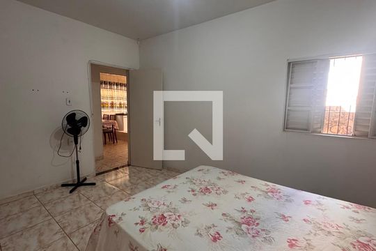 Quarto 2 de casa à venda com 4 quartos, 300m² em Jardim Santa Lúcia, Campinas