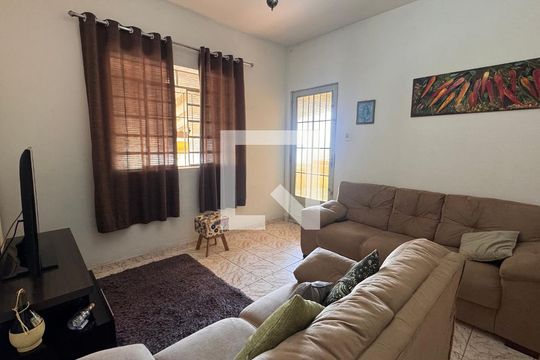 Sala de casa à venda com 4 quartos, 300m² em Jardim Santa Lúcia, Campinas