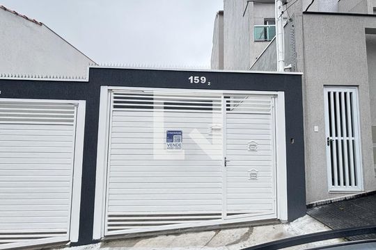 Fachada de casa à venda com 3 quartos, 71m² em Vila Francisco Matarazzo, Santo André