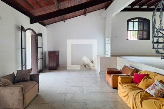 Casa de Condomínio à venda com 7 quartos, 400m² em Charitas, Niterói