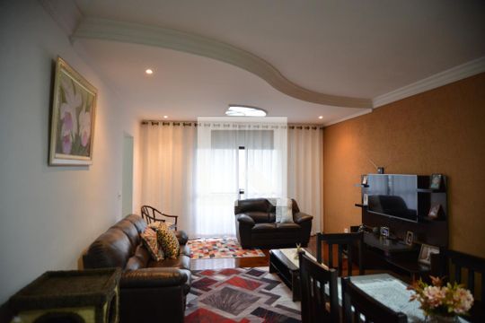 Sala de apartamento à venda com 3 quartos, 103m² em Pinheirinho, Santo André
