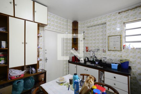 Cozinha de apartamento à venda com 3 quartos, 100m² em Liberdade, São Paulo