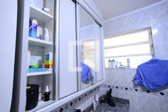 Banheiro Social de apartamento à venda com 3 quartos, 100m² em Liberdade, São Paulo