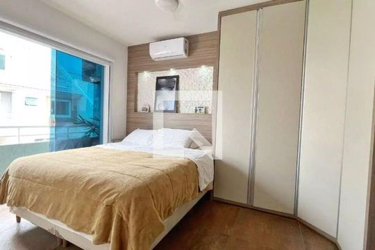 Quarto 1 de casa para alugar com 3 quartos, 133m² em Uberaba, Curitiba