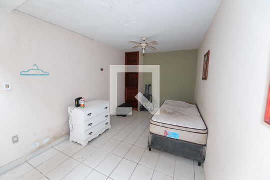 Sala de TV de casa para alugar com 2 quartos, 120m² em Centro, Taubaté