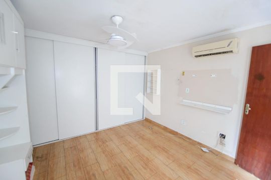 Suíte 1 de casa para alugar com 2 quartos, 120m² em Centro, Taubaté