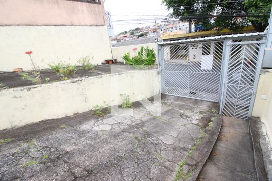 Garagem de casa à venda com 3 quartos, 111m² em Jardim Roberto, Osasco
