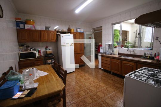 Cozinha de casa à venda com 3 quartos, 111m² em Jardim Roberto, Osasco