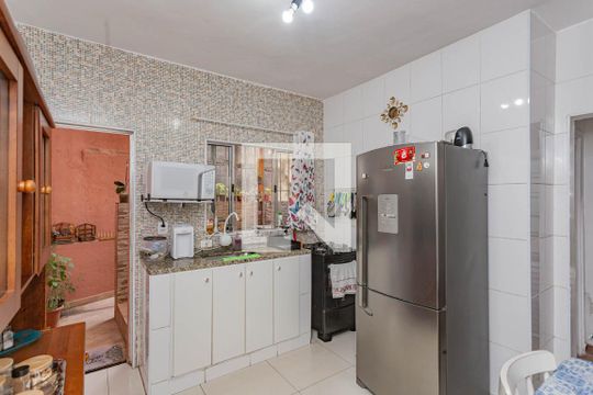 Cozinha de casa à venda com 2 quartos, 65m² em Jardim Maria Estela, São Paulo