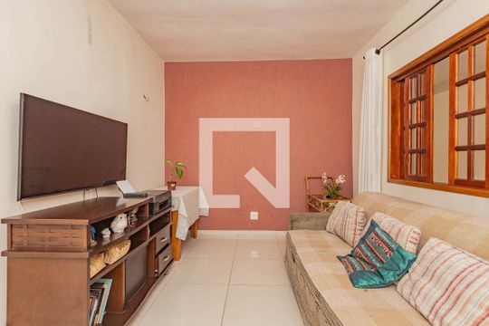 Sala de casa à venda com 2 quartos, 65m² em Jardim Maria Estela, São Paulo