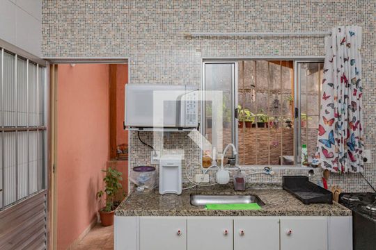 Cozinha de casa à venda com 2 quartos, 65m² em Jardim Maria Estela, São Paulo