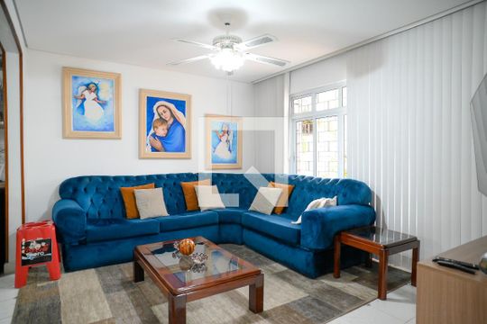 Casa à venda com 3 quartos, 250m² em Aclimação, São Paulo