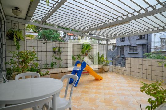 Terraço de casa à venda com 3 quartos, 250m² em Aclimação, São Paulo