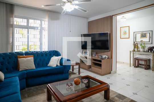 Sala de casa à venda com 3 quartos, 250m² em Aclimação, São Paulo