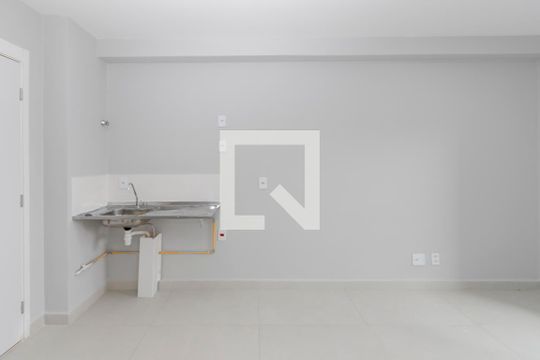Sala/Cozinha de apartamento à venda com 2 quartos, 37m² em Jardim São Luís, São Paulo
