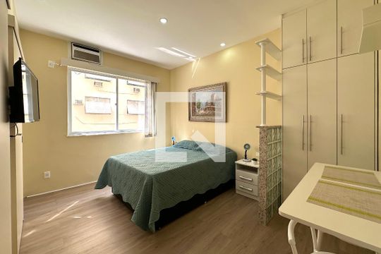 Kitnet/Studio à venda com 1 quarto, 30m² em Copacabana, Rio de Janeiro