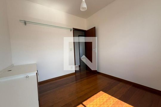 Quarto de apartamento à venda com 3 quartos, 95m² em Santa Tereza, Belo Horizonte
